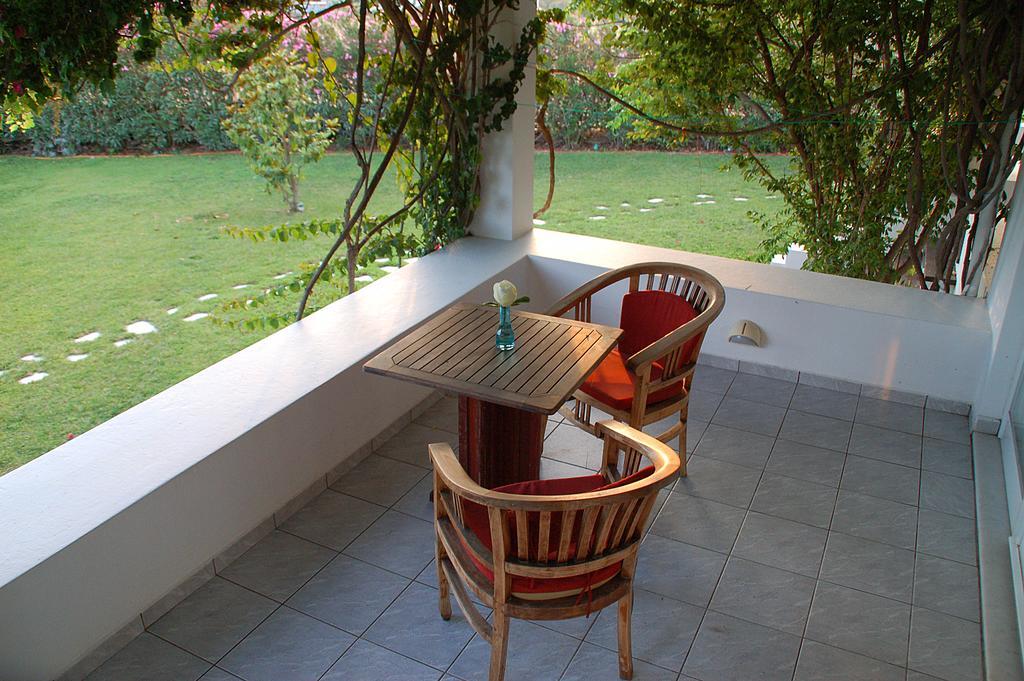Handrina Studios Naxos City Екстер'єр фото